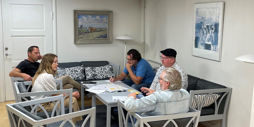Grupp människor på workshop 